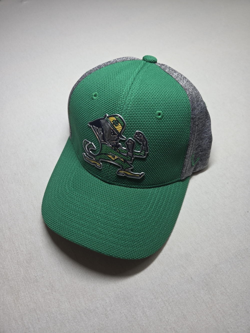 Notre Dame Fighting Irish Zephyr Rare Sample Hat Snapback Green Gray Chrome XL